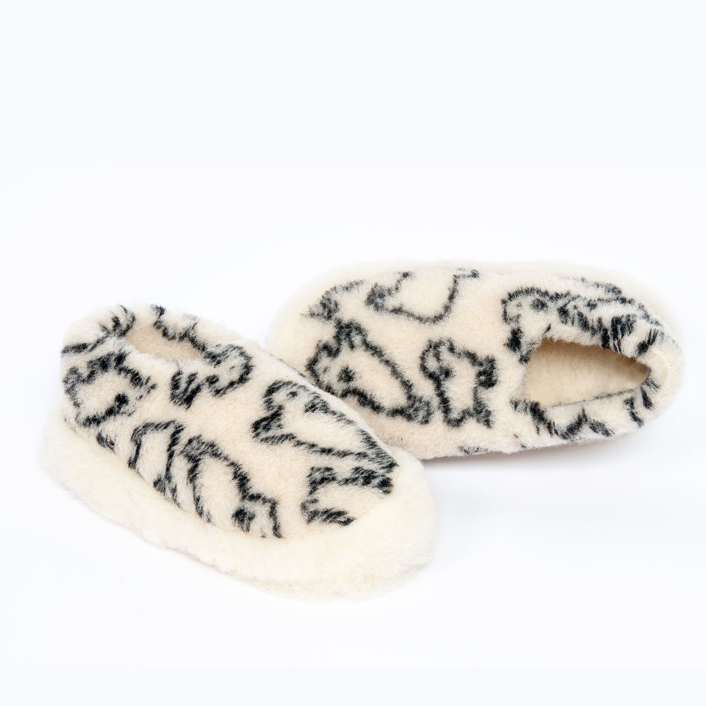 Warm sheep's wool slippers SIBERA