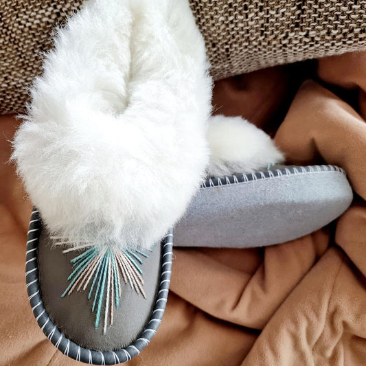 Warm moccasin slippers with cosy sheep's wool ALUNA