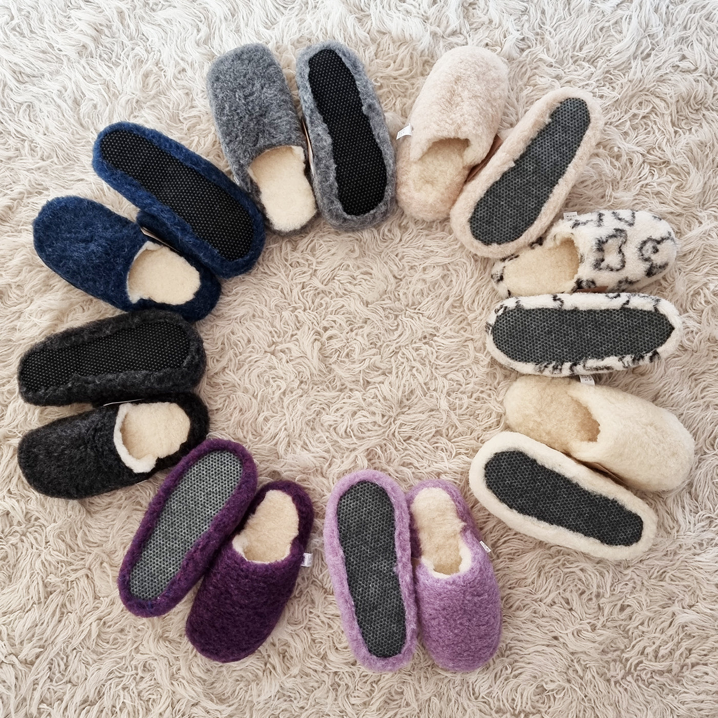 Warm mules of natural sheep's wool SHANA